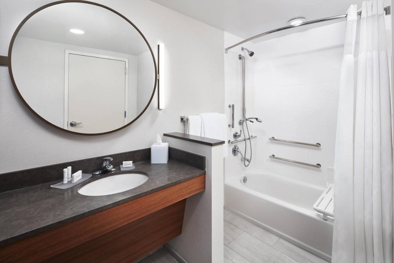 Fairfield Inn & Suites By Marriott Louisville Northeast Dış mekan fotoğraf